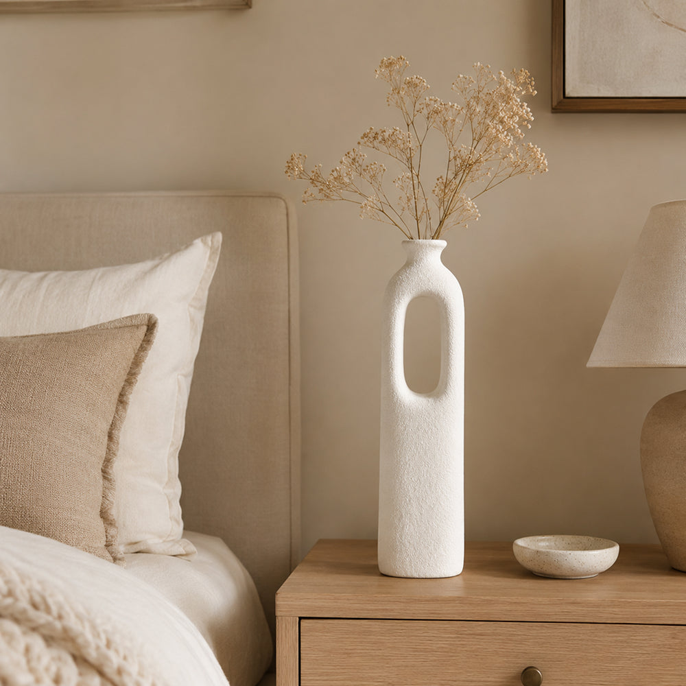 Aurello Void Sculpt Vase