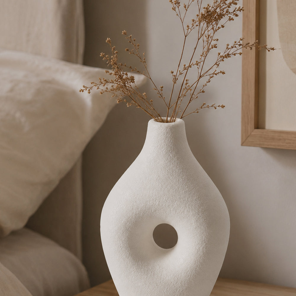 Avelor Void Sculpt Vase