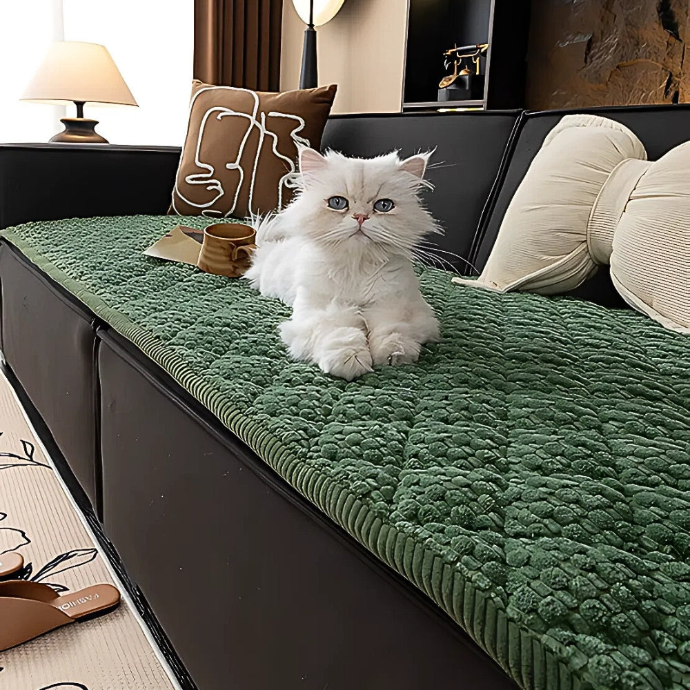https://cdn.shopify.com/s/files/1/0637/4480/2863/files/Pet-ProofTexturedQuiltedSofaProtectorSlipcover_10.jpg?v=1755331398