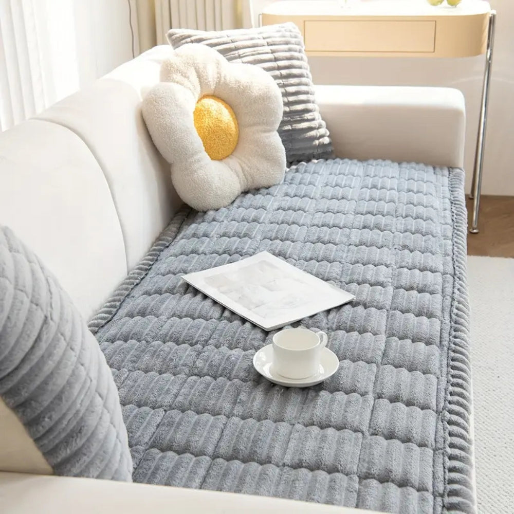 https://cdn.shopify.com/s/files/1/0637/4480/2863/files/PlushHandPleatedEdgesSofaCover_5.jpg?v=1753176953