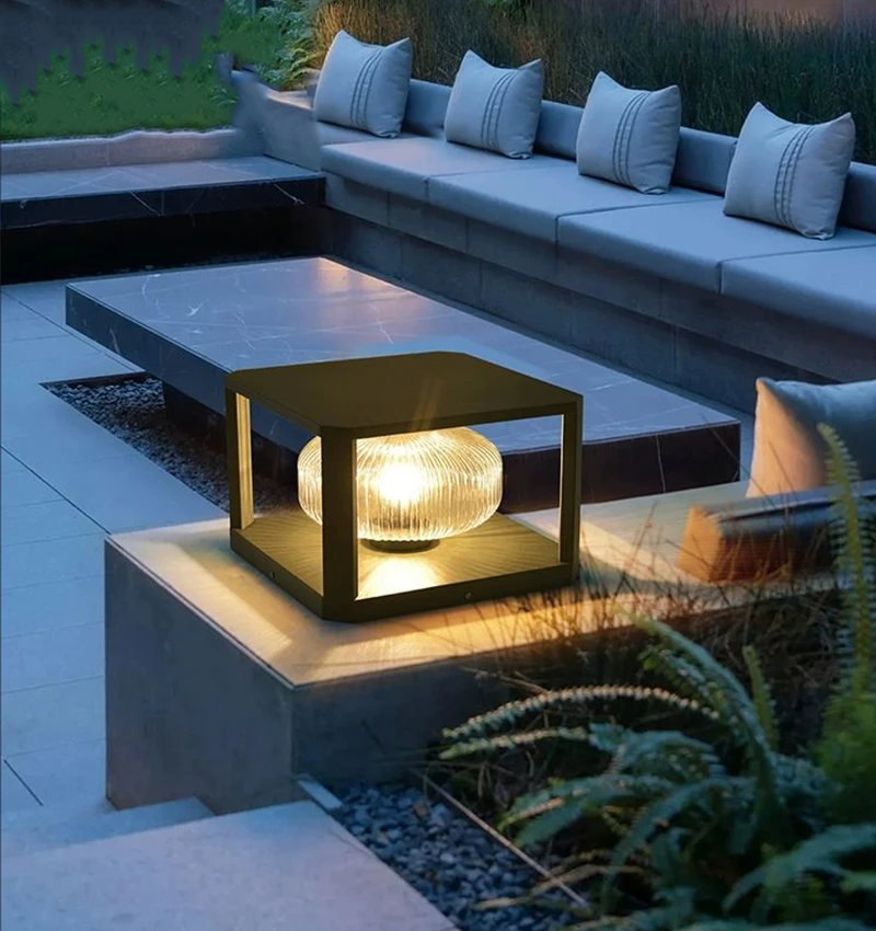 IIS Solara Pillar Light – Solar Powered IP65 Post Cap Lamp with Dusk-to-Dawn Sensor