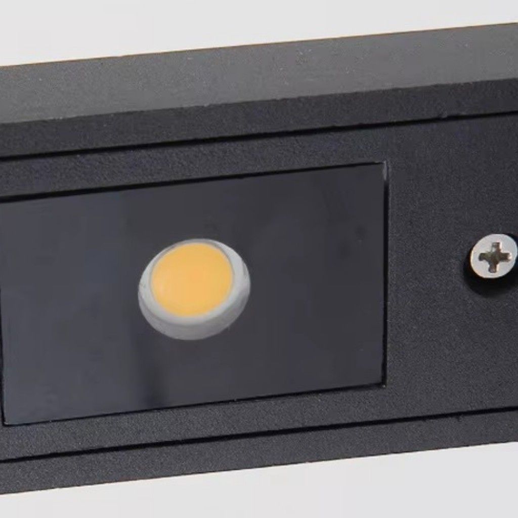 https://cdn.shopify.com/s/files/1/0655/0464/1076/files/aquaglow-waterproof-outdoor-garden-ground-light_2_19ebf793-afe3-44d0-b3fe-5a1b137d4d6e.jpg?v=1773243264