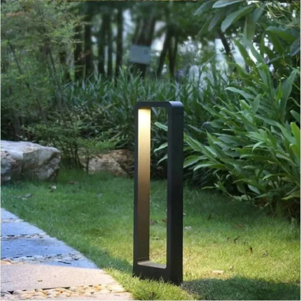 https://cdn.shopify.com/s/files/1/0655/0464/1076/files/aquaglow-waterproof-outdoor-garden-ground-light_6.webp?v=1773243494
