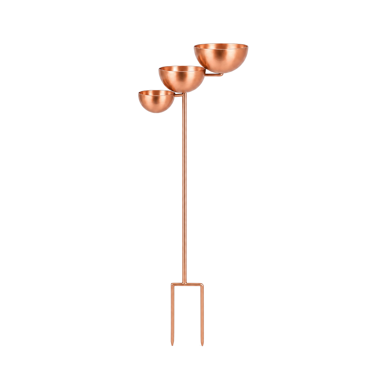 Cascata Serena copper bird bath with three staggered bowls on a garden stake