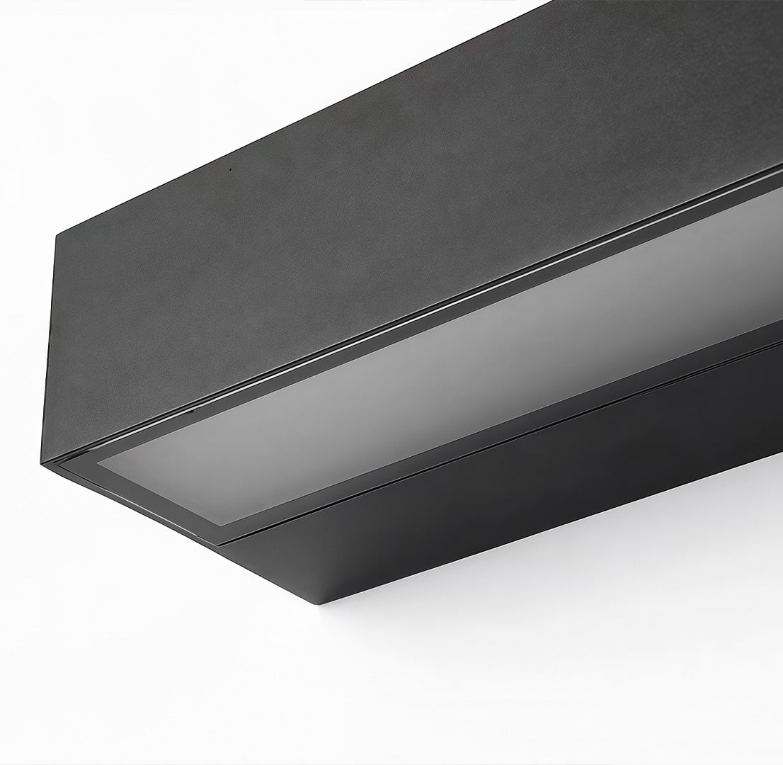 https://cdn.shopify.com/s/files/1/0556/5382/6742/files/close-up-exterior-porch-light-fixtures-isolated-black.jpg?v=1777282126