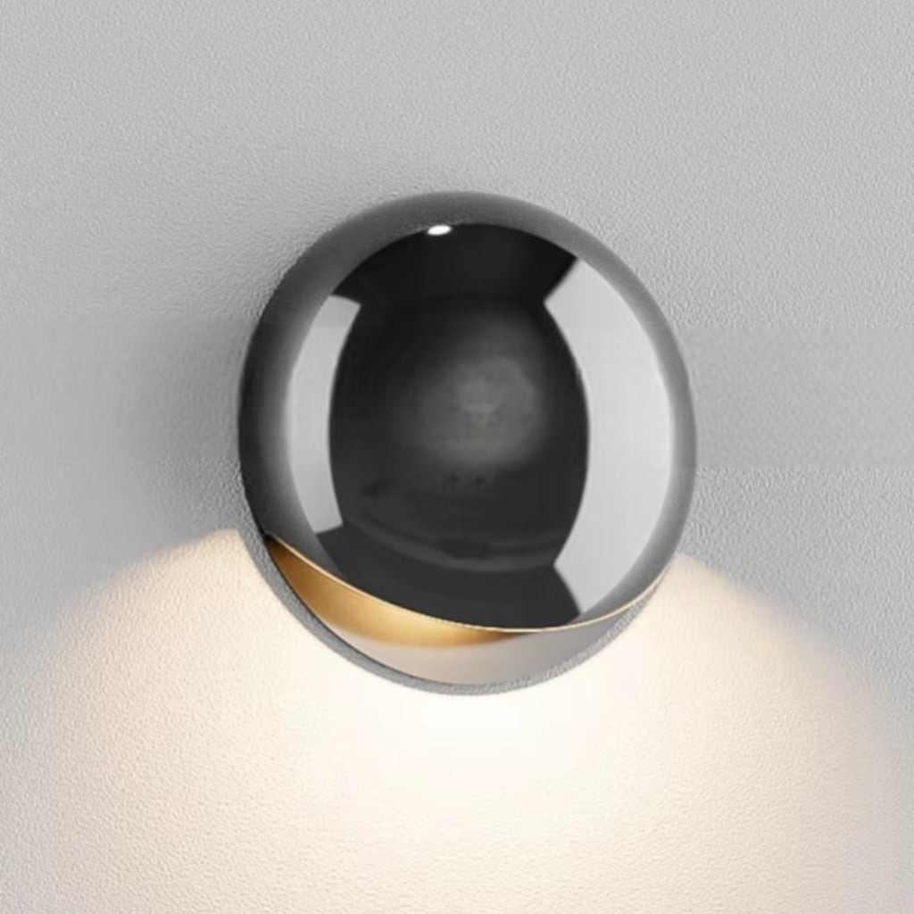 https://cdn.shopify.com/s/files/1/0655/0464/1076/files/eclipse-waterproof-modern-outdoor-wall-lamp-3207976.jpg?v=1774455613