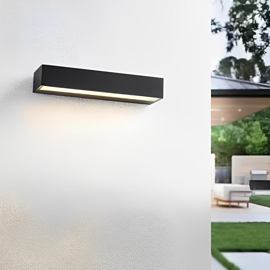 https://cdn.shopify.com/s/files/1/0556/5382/6742/products/exterior-porch-light-fixtures-minimalist-white-wall.jpg?v=1766746318