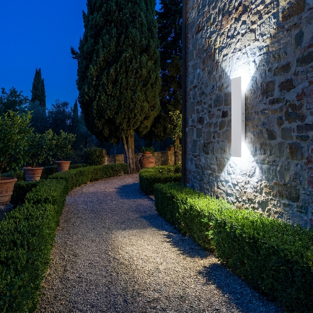 Velara Notturna - Pure White - Mediterranean Garden Walkway