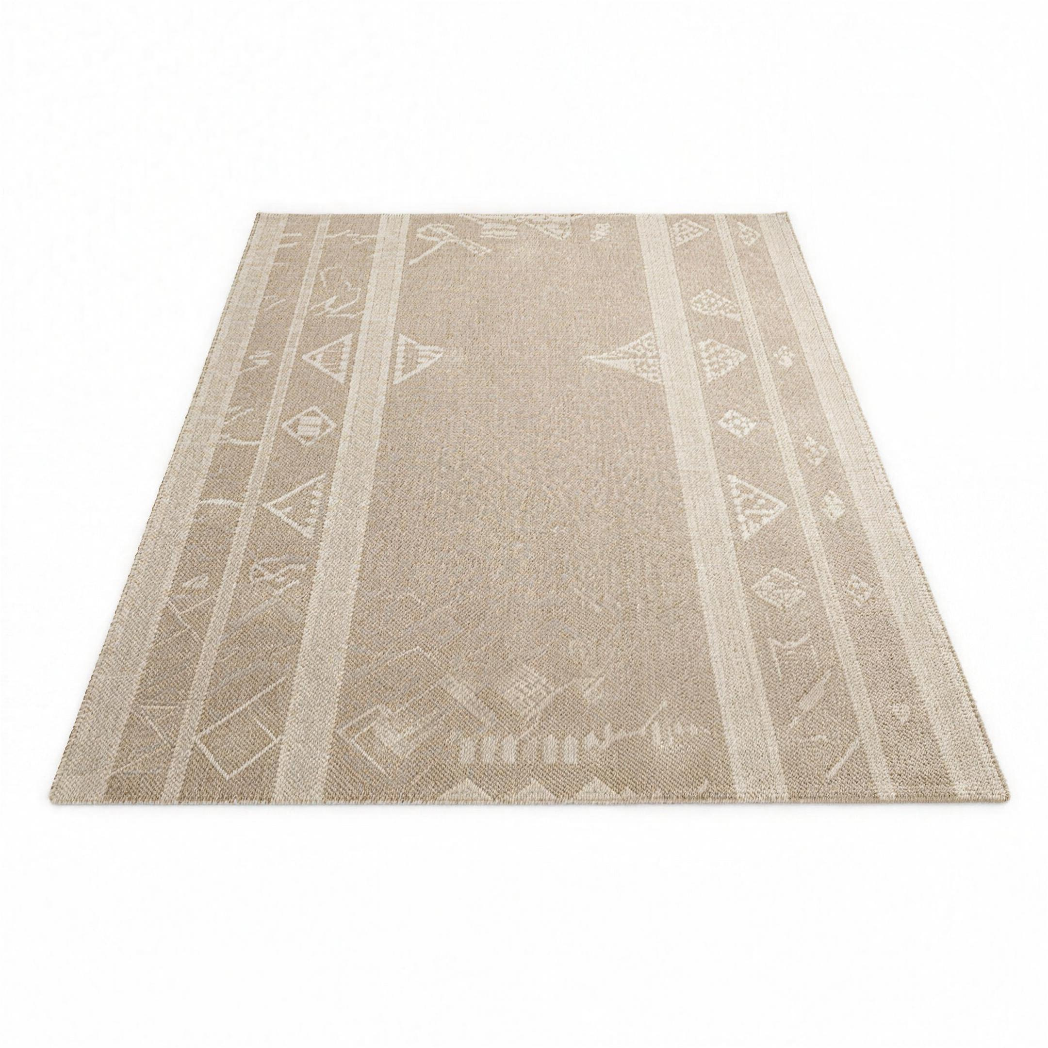 Duna Sabbia wool area rug, studio white background