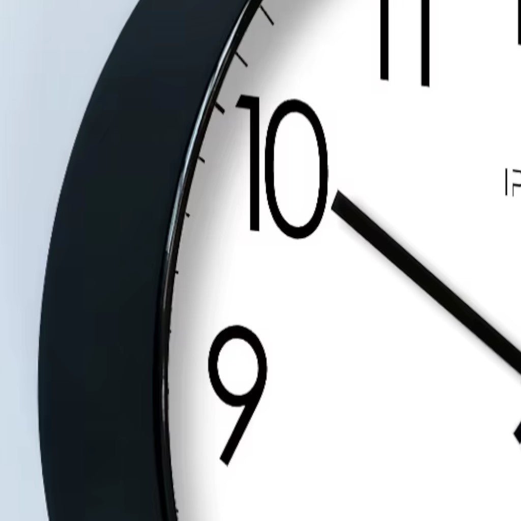 https://cdn.shopify.com/s/files/1/0655/0464/1076/files/minimalist-nordic-wall-clock-quiet-quartz-6345880.jpg?v=1773960735