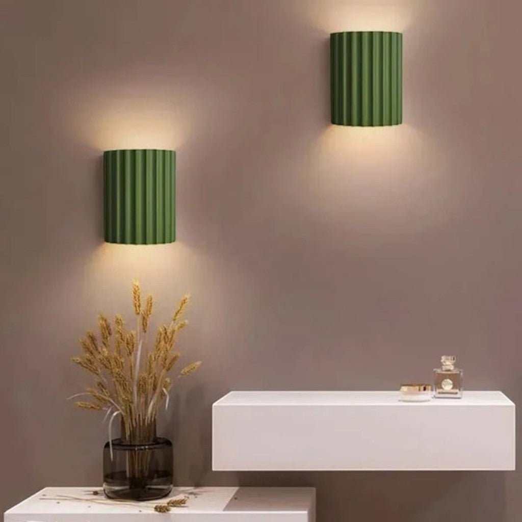 https://cdn.shopify.com/s/files/1/0655/0464/1076/files/nordic-minimalist-led-wall-lamp-macaron-resin_18.jpg?v=1773243367