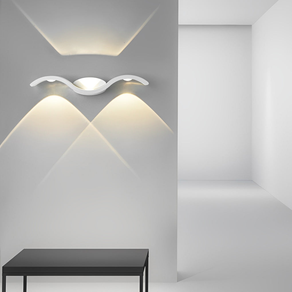 https://cdn.shopify.com/s/files/1/0556/5382/6742/files/outdoor-seagull-wall-lighting-white-lighting.jpg?v=1767081424
