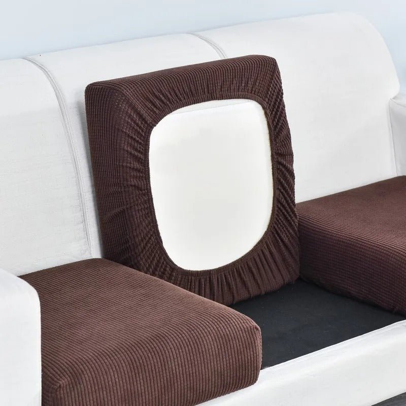 https://cdn.shopify.com/s/files/1/0655/0464/1076/files/pet-friendly-stretch-sofa-cover-washable-furniture-protector-226134.jpg?v=1773243496