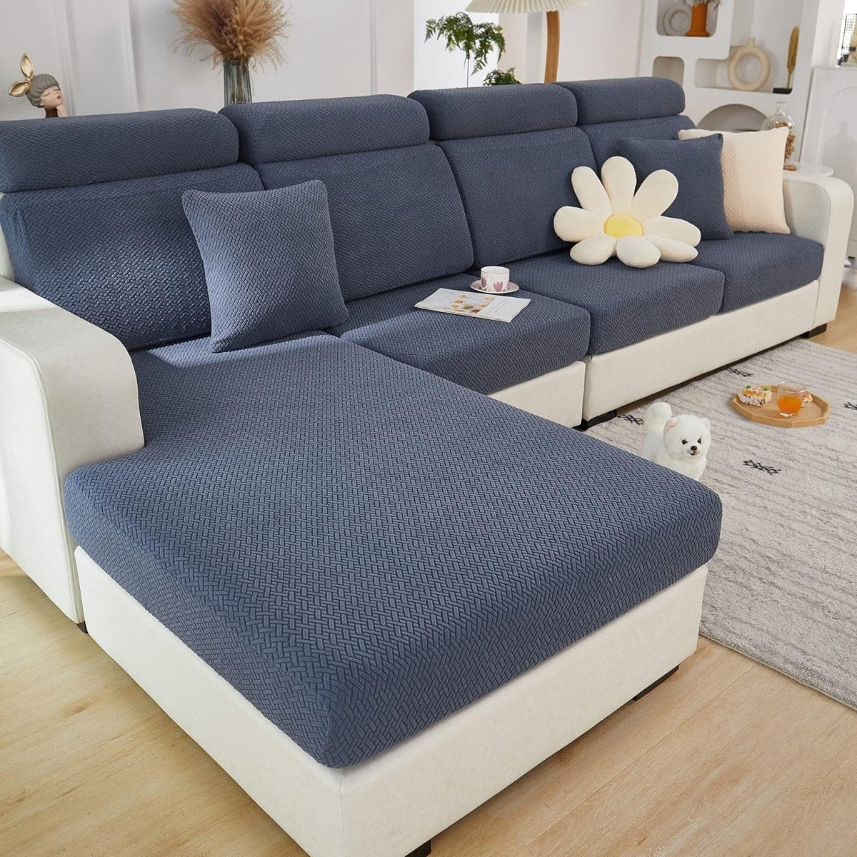 https://cdn.shopify.com/s/files/1/0655/0464/1076/files/pet-friendly-stretch-sofa-cover-washable-furniture-protector-994704.jpg?v=1750730670
