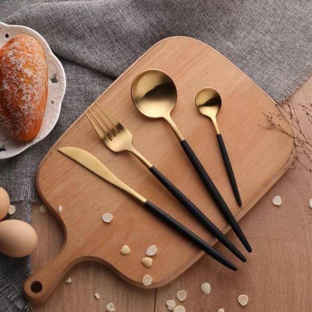 https://cdn.shopify.com/s/files/1/0655/0464/1076/files/two-tone-handle-gold-cutlery-set-30-piece-flatware-2585813.jpg?v=1779807126