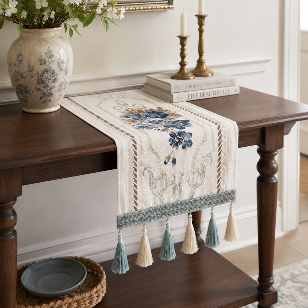 Velaro Tassel Runner