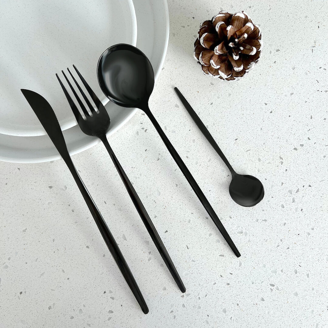 https://cdn.shopify.com/s/files/1/0655/0464/1076/files/black-modern-flatware-24pc-set-988755.jpg?v=1750730514