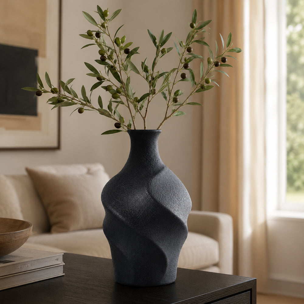 Vase en céramique simulant un vase à fleurs séchées