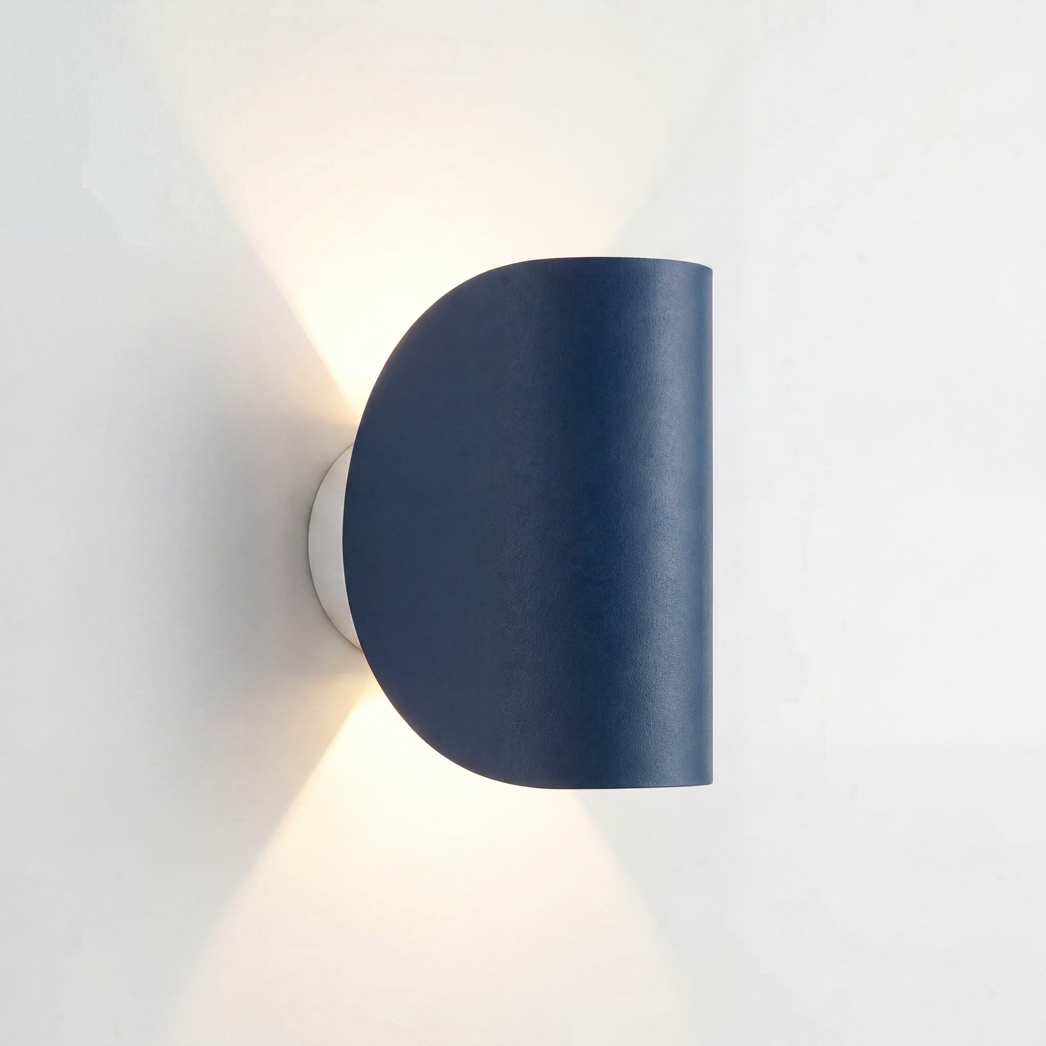 Doppia Luce - Blu Navy - Hero on White Background