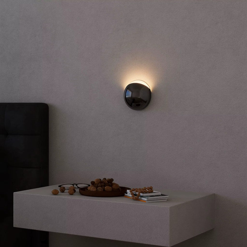 https://cdn.shopify.com/s/files/1/0655/0464/1076/files/eclipse-waterproof-modern-outdoor-wall-lamp-2272511.jpg?v=1774455668