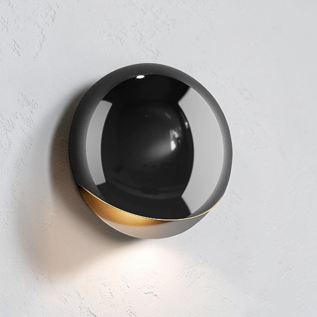 https://cdn.shopify.com/s/files/1/0655/0464/1076/files/eclipse-waterproof-modern-outdoor-wall-lamp-9703042.jpg?v=1774455613