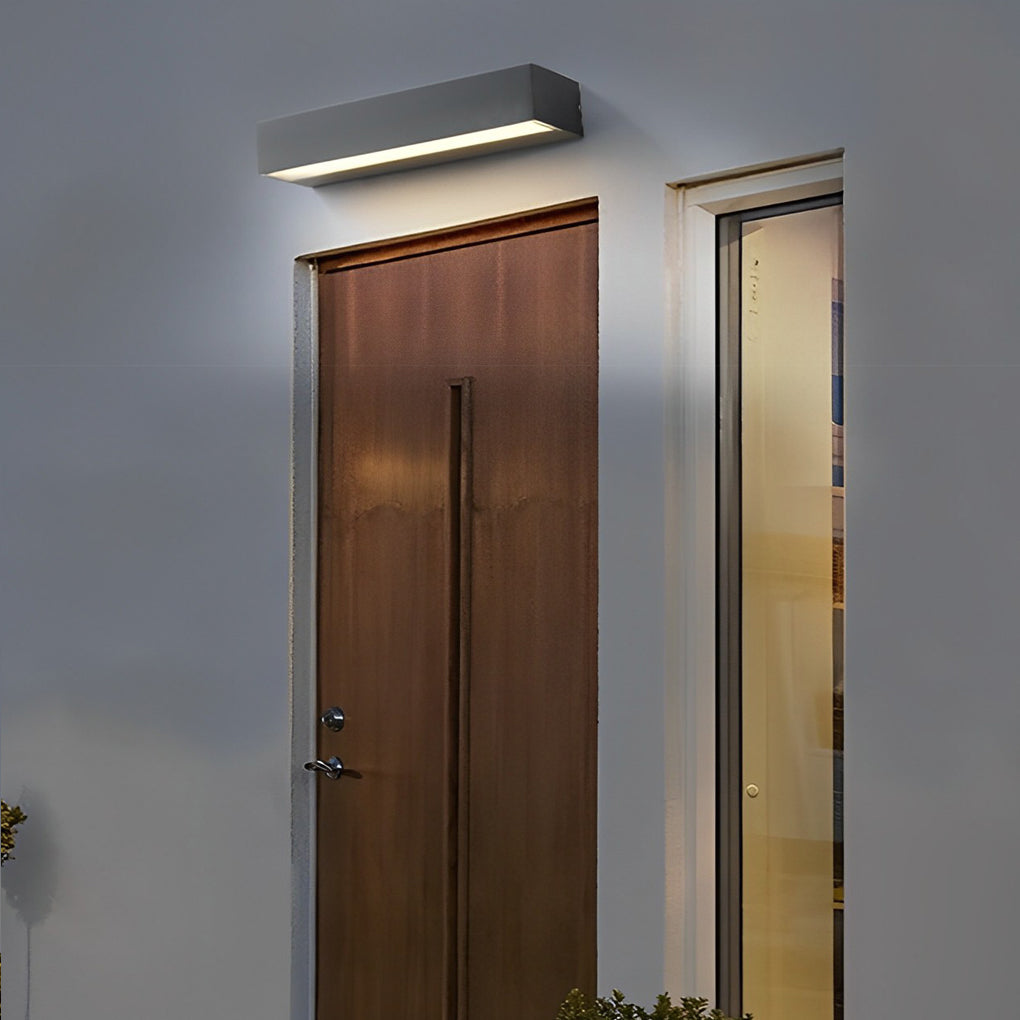 https://cdn.shopify.com/s/files/1/0556/5382/6742/products/exterior-porch-light-fixtures-modern-wood-door.jpg?v=1766746318
