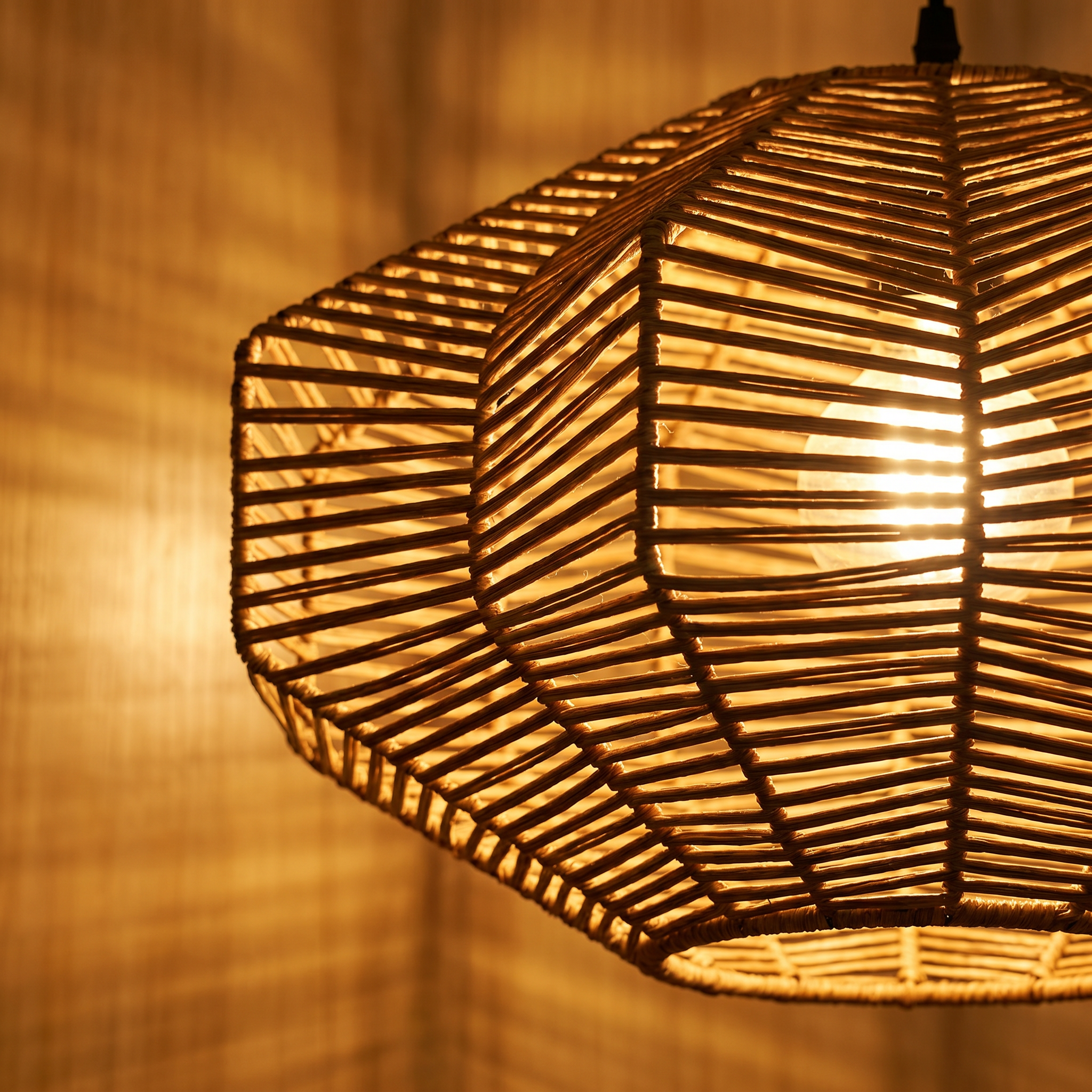 Lanterna Costiera Intrecciata-Rattan Weave Detail