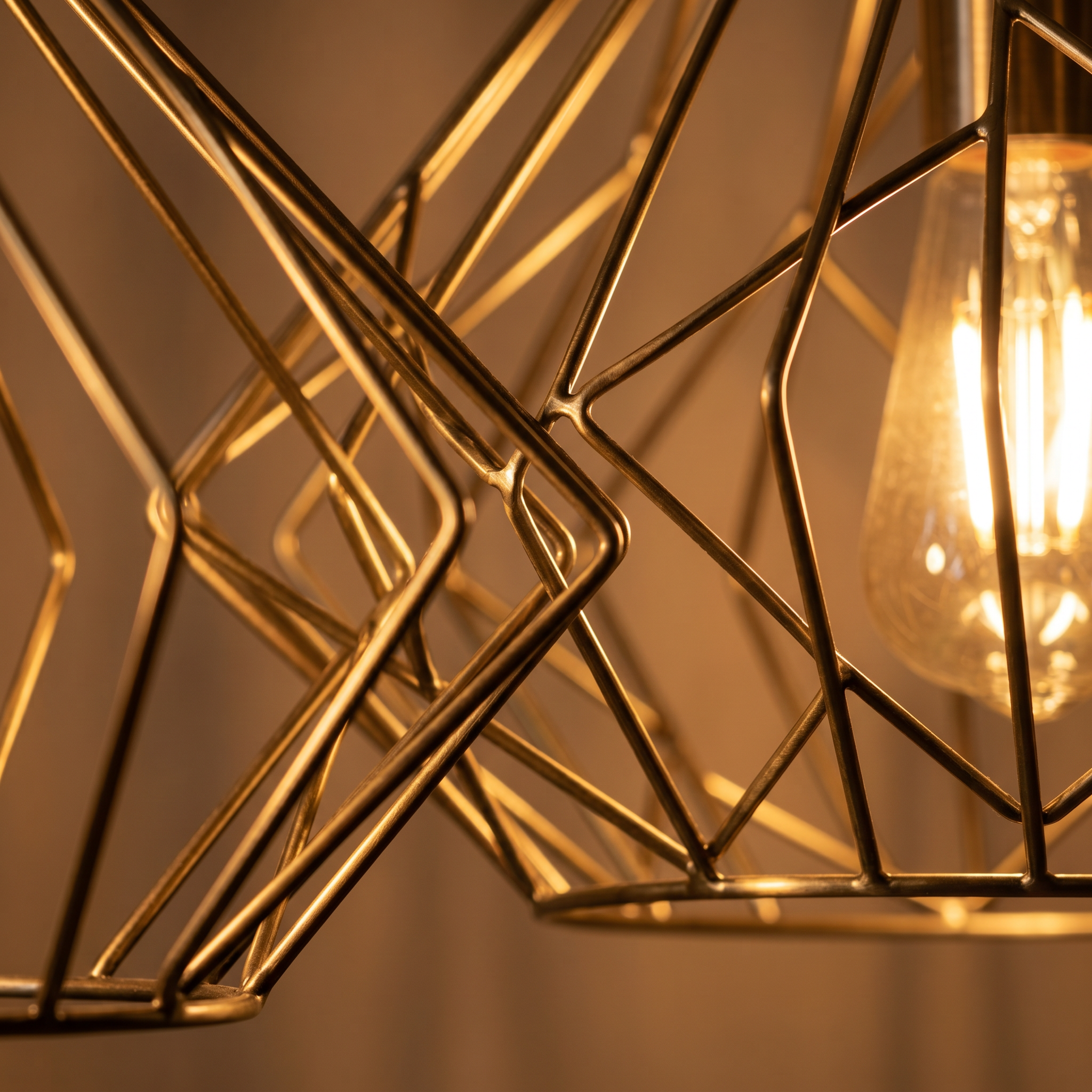Lanterna Geometrica-Cage Detail-Warm Glow 2k