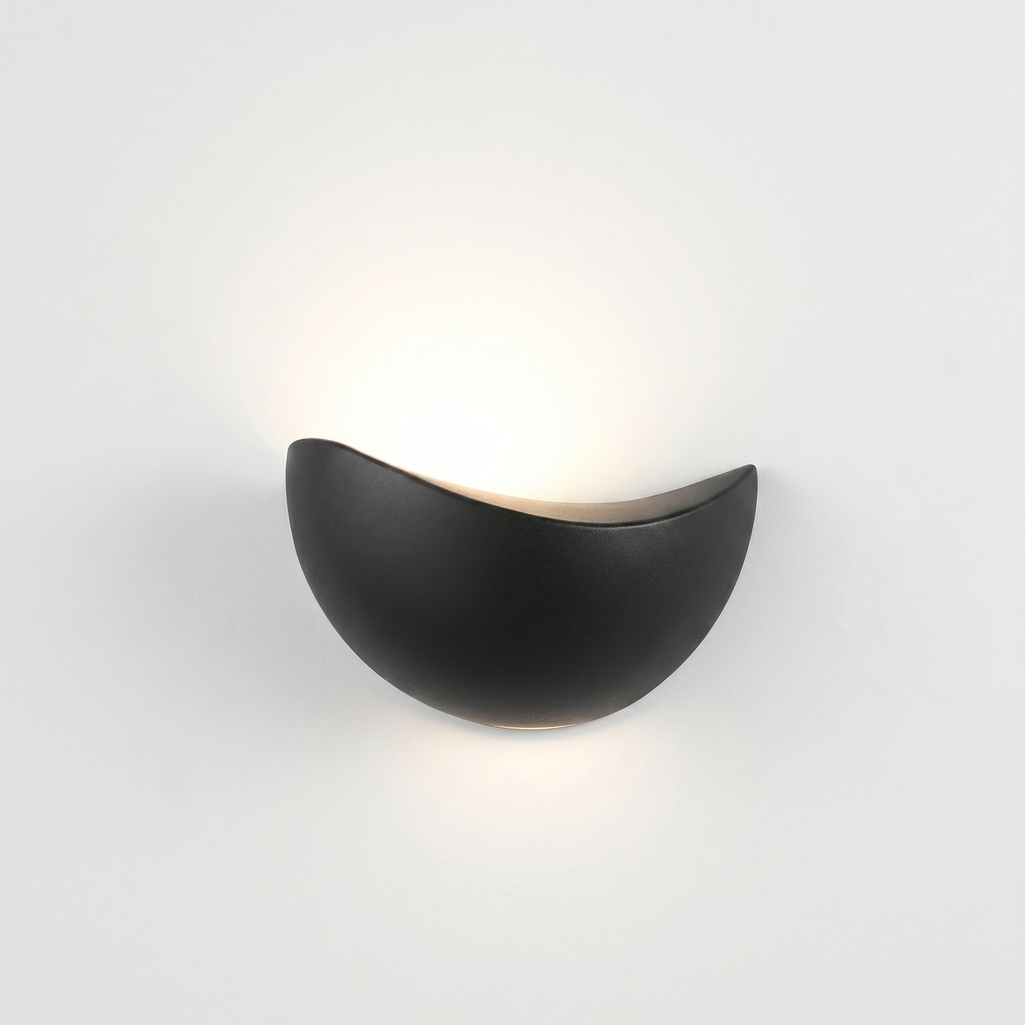 Mezzaluna Half-Round LED Wall Sconce in Black with neutral light