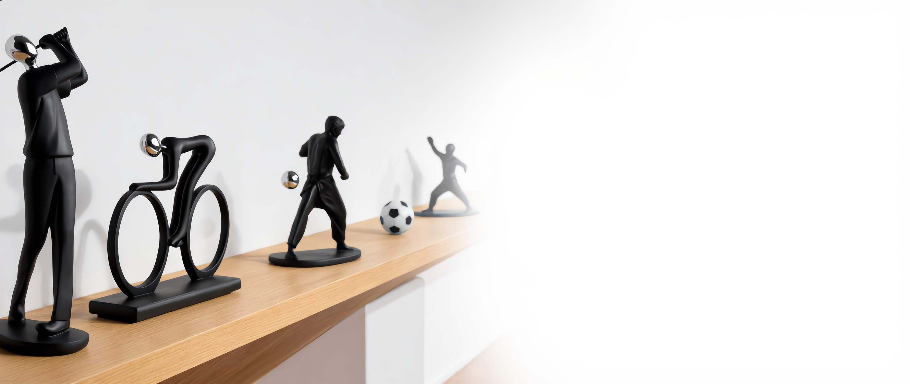 Movimento athletic resin sculptures collection banner