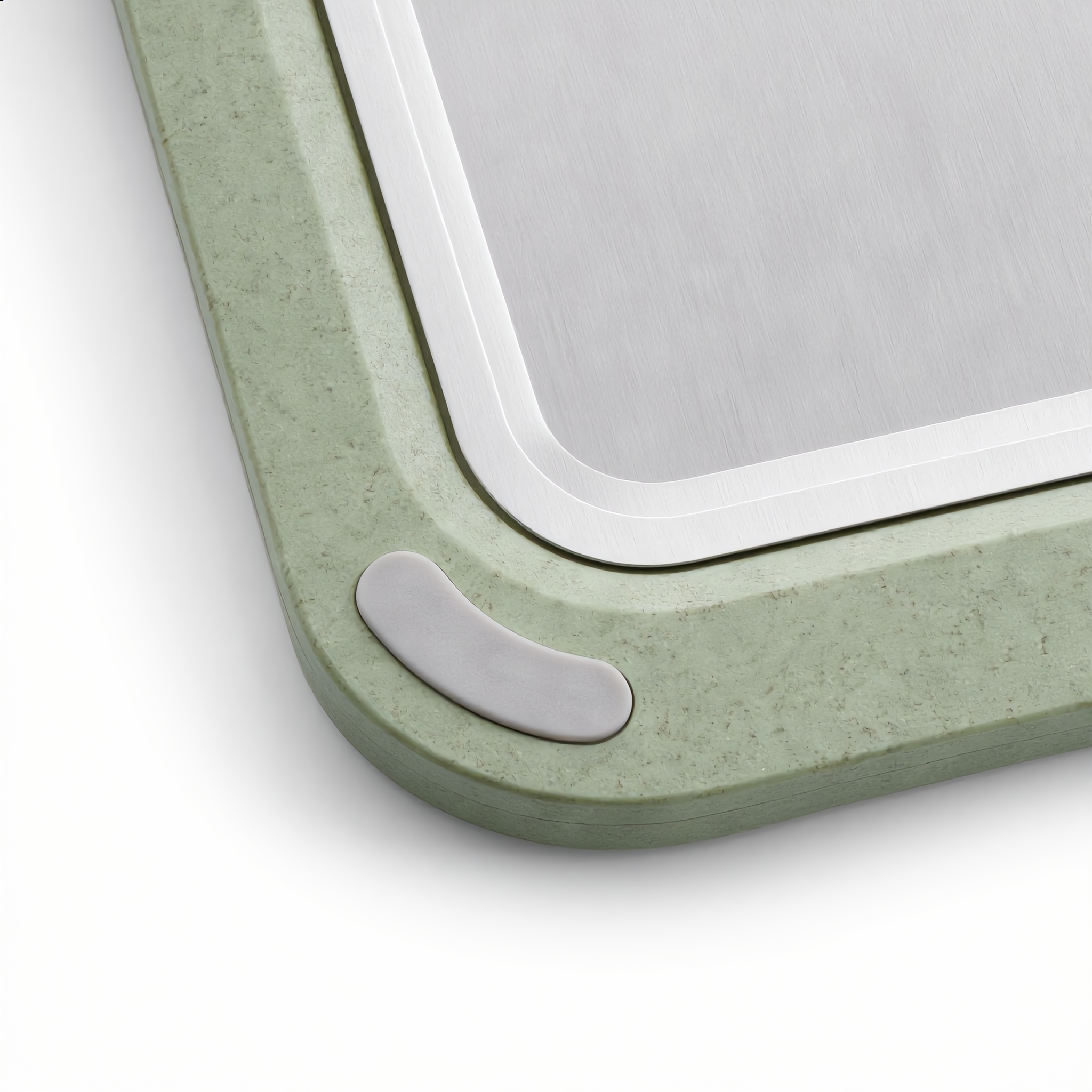 Close-up of the juice groove and non-slip corner