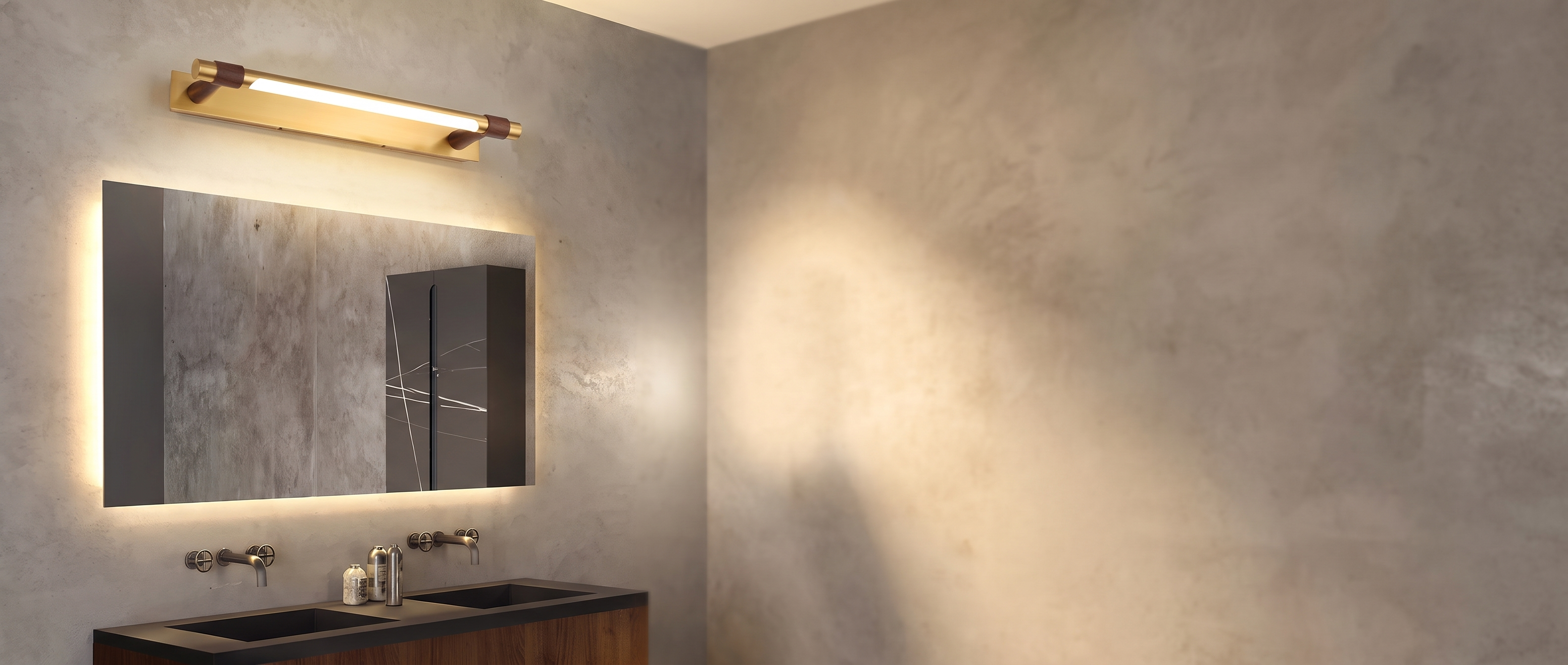 Bellezza brass vanity light banner