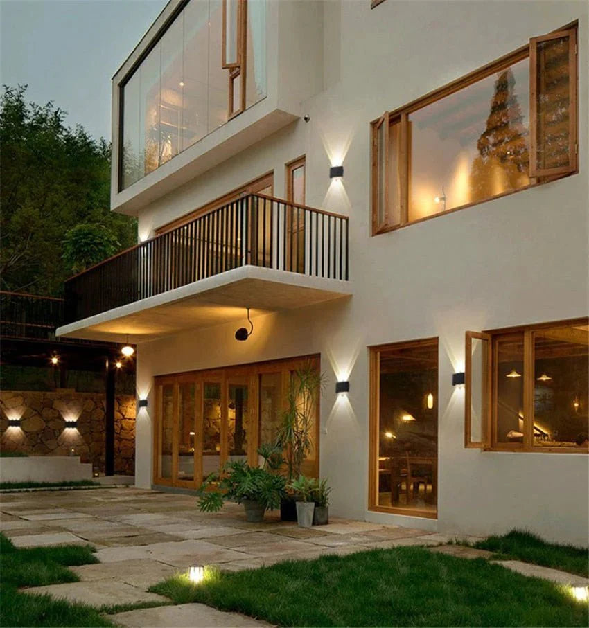 https://cdn.shopify.com/s/files/1/0655/0464/1076/files/lumiguard-outdoor-indoor-led-wall-lamp-modern-waterproof-light-556813.webp?v=1773243313