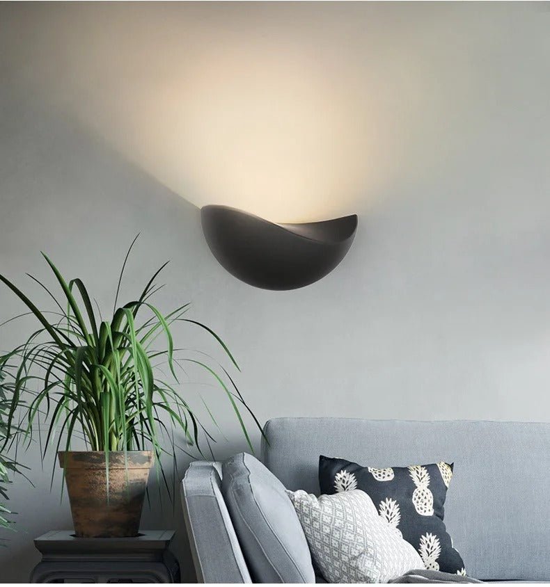 https://cdn.shopify.com/s/files/1/0655/0464/1076/files/minimalist-half-round-led-wall-light-426057.jpg?v=1750730099