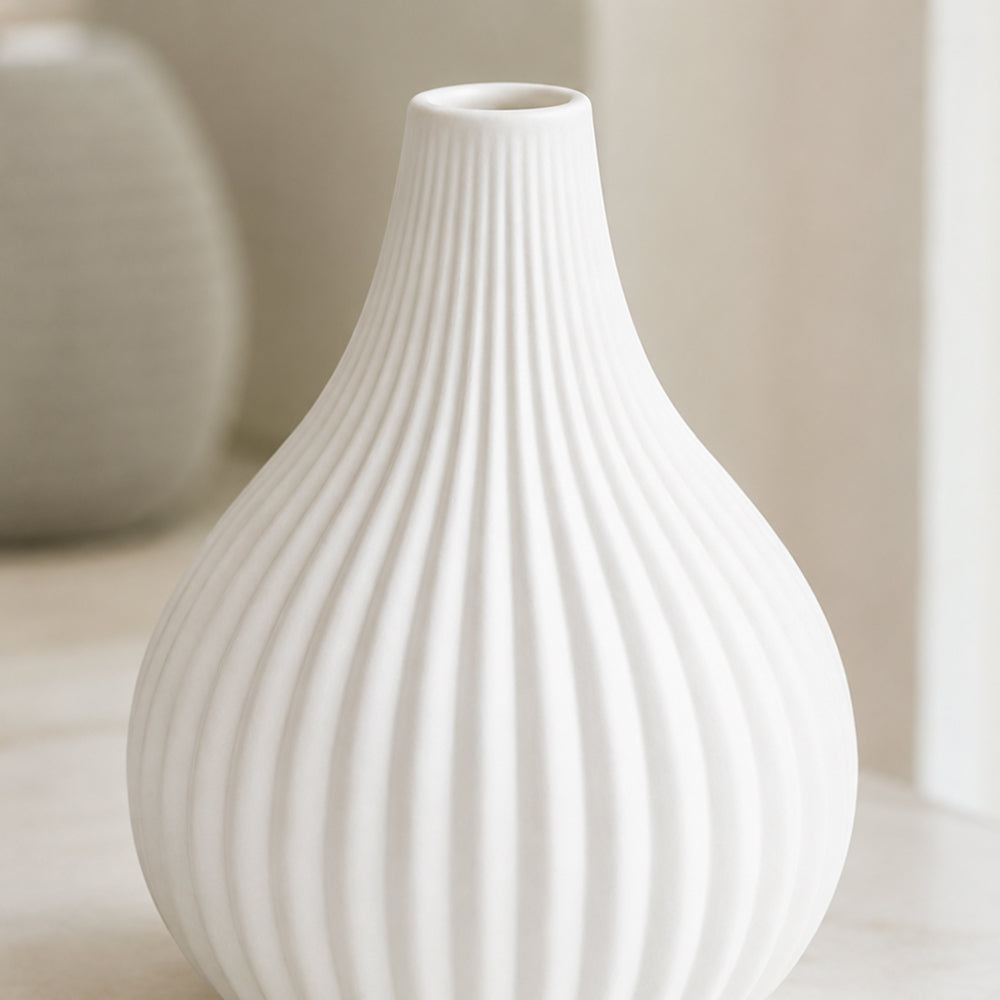 Velaro Fluted Sculpt Vase
