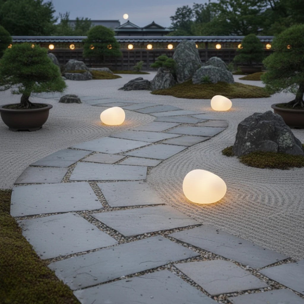 https://cdn.shopify.com/s/files/1/0655/0464/1076/files/solar-garden-pebble-outdoor-light-ip65-waterproof-auto-dusk-to-dawn_7.jpg?v=1778281560