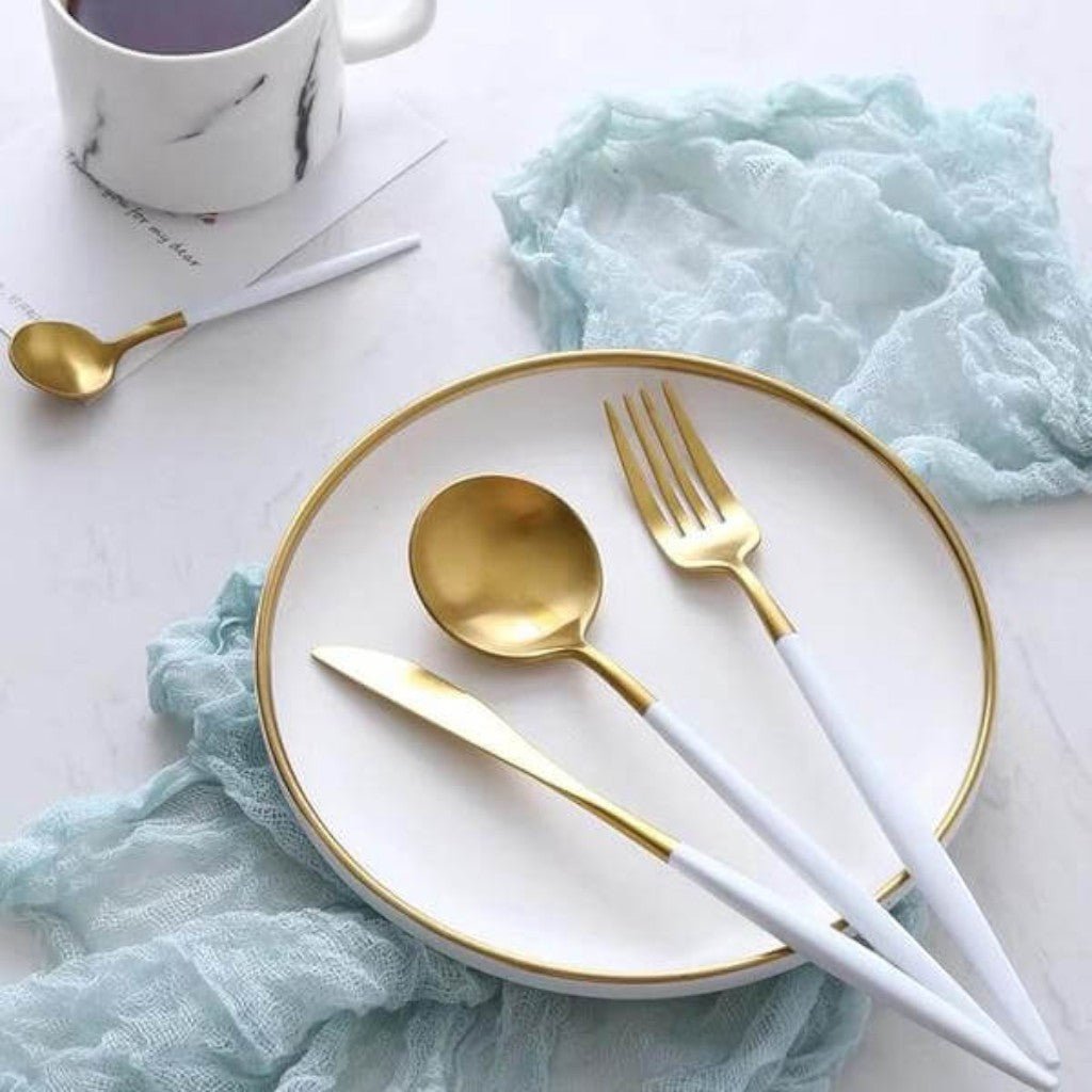 https://cdn.shopify.com/s/files/1/0655/0464/1076/files/two-tone-handle-gold-cutlery-set-30-piece-flatware-1565851.jpg?v=1779807074