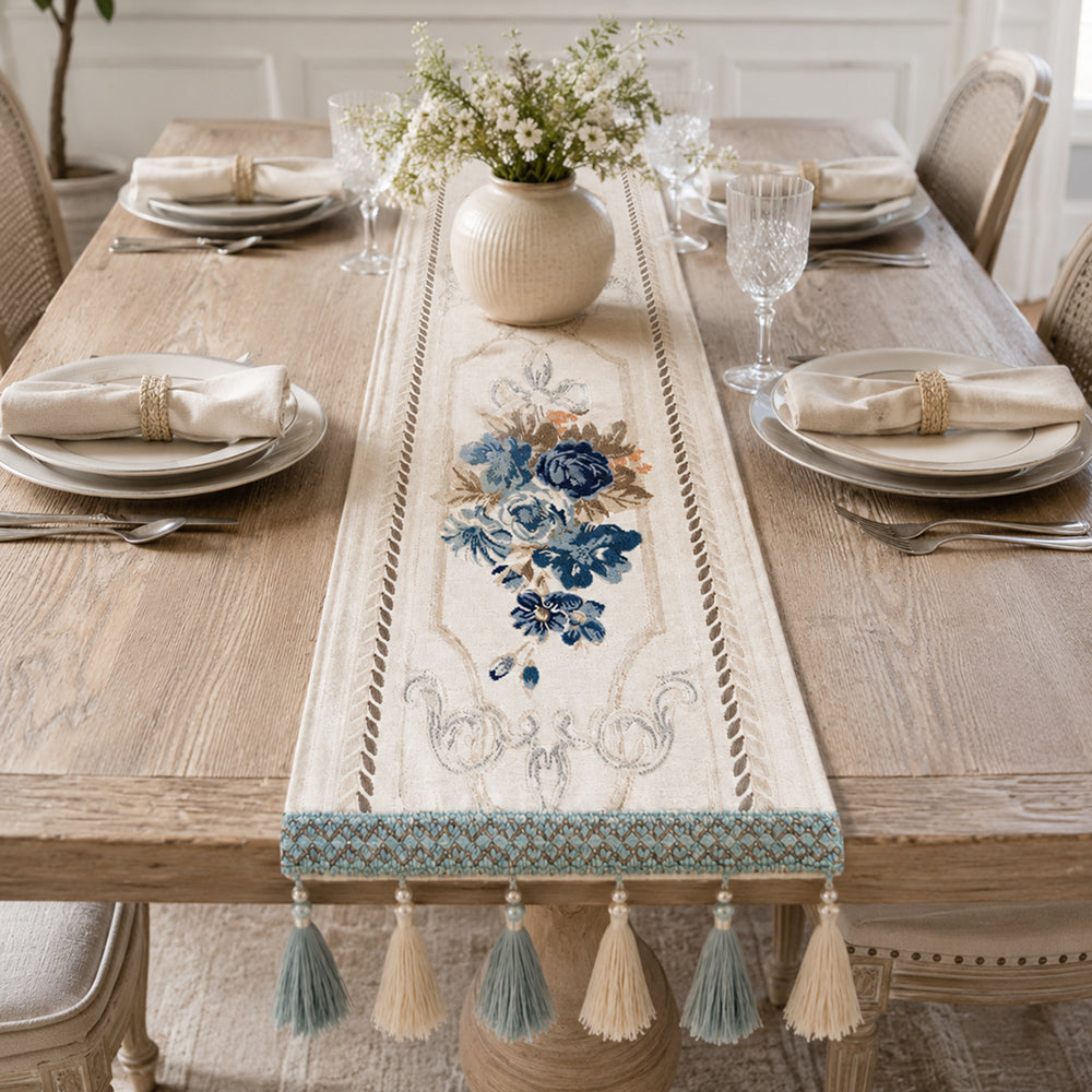 Velaro Tassel Runner